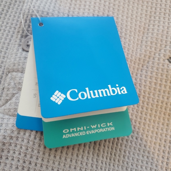 NWT Columbia crew neck long sleeve tan waffle shirt.  Size XXL. - Picture 7 of 7